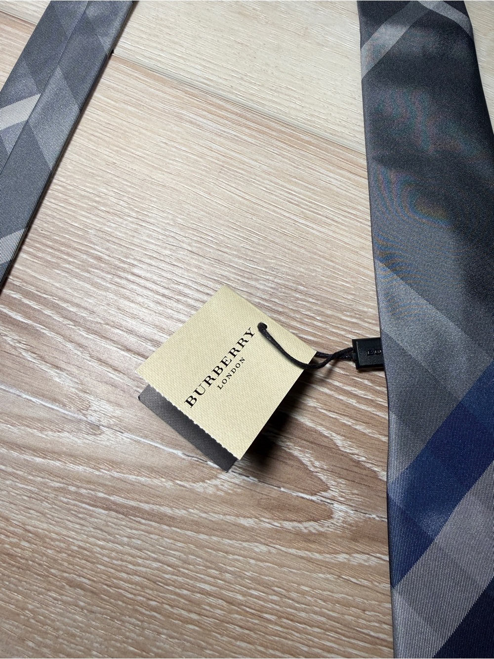 Burberry Gray and Blue Check Silk Tie - Picture 4 of 7